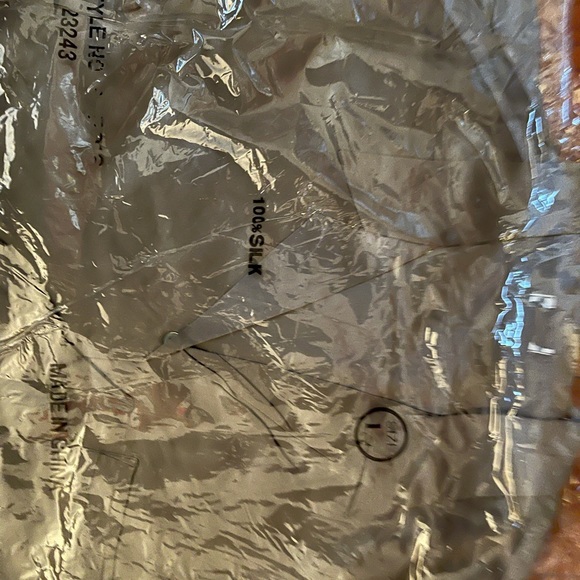 •Women’s 100% Silk Pajamas Brand New | Small ONLY - Picture 8 of 11